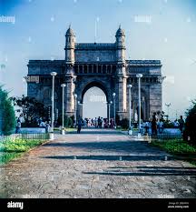 Gateway india built in 1911 hi-res ...