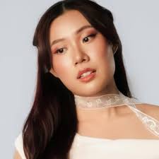 CLAUDIA (@claudiaaatan) · Instagram photos and Reels