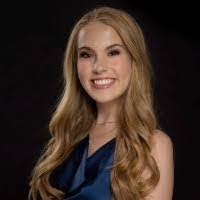 Diana Schott's Instagram, Twitter & Facebook