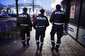 I industrialiserede lande har politiet to hovedopgaver. Dette Bor Politiet Vite Om Alkoholloven Korus Sor