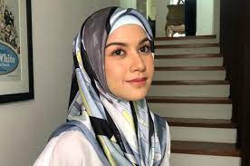 Ben amir terima panggilan kejutan daripada lisa surihani. Ben Amir Tu Memang Adik Saya Tak Tahu Ke