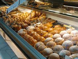 Krapfen Und Susses Aus Der Backerei Wienerroither Portschach Am Worthersee Restaurant Bewertungen Telefonnummer Fotos Tri Backerei Restaurant Portschach