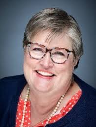 Wendy Farnsworth's Instagram, Twitter & Facebook