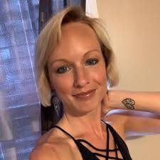 Heather Hammitt's Instagram, Twitter & Facebook