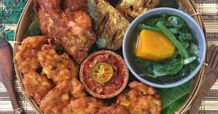 Mie instan goreng•telur ayam•ayam (opsional)•sayuran seadanya (kubis, wortel, sawi)•bawang merah•daun prei•cabai (sesuai selera). 811 Resep Ayam Goreng Sayuran Enak Dan Sederhana Ala Rumahan Cookpad
