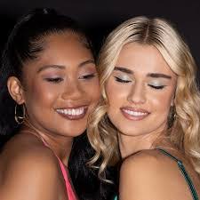 Lori Kilgore's Instagram, Twitter & Facebook