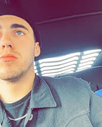 Andrew Stonecipher's Instagram, Twitter & Facebook