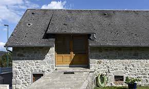 En termes de résultats la technique est idéale car c'est l'équivalent d'une isolation par l'extérieur adaptée à la toiture. Quel Prix Pour Refaire Une Toiture De 100 M2 Camif Habitat