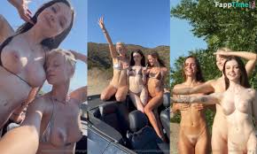 Lologonewild Porn Topless Tease in Car Video Leaked - Fapptime