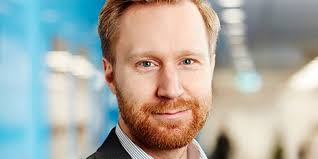 Realtid avslöjar: Resurs Bank tappar vice vd