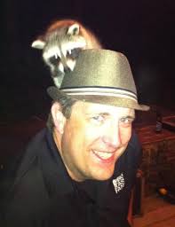 It's Paul Curry's birthday! If you see him live and in person or only  online, wish him a happy birthday! 🎉