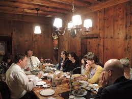 auf den spuren der standortkommunikation mit pr kollegen aus verschiedensten branchen diskutiert das headlineaffairs te disziplin herausforderungen wirtschaft