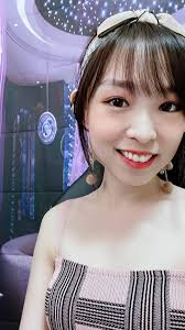 巨蟹座女孩、白糖- 今晚8:30来听我唱歌哦～ 很快又是月底了，多10天便是3月份了👏🏻👏🏻 依然对生活充满热忱！希望你也是🌸  WeSing🔍: 38j9ac