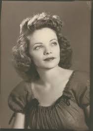 Polly Oneal's Instagram, Twitter & Facebook