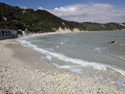 Spiaggia di Portonovo 🏖️ Ancona, Italia - caratteristiche dettagliate,  mappa, foto
