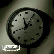 Hurry Up Countdown Gif By Escape Hunt Uk Find Share On Giphy