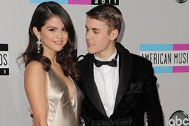 Selena gomez's weight at the age of 12 is unknown. Jelena Remains Unbroken Selena Gomez Spotted At Justin Bieber Concert