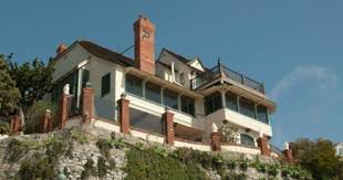 Bette Davis Historical Home Laguna Beach Ca Celebrityhomes Bettedavis Hollywood Homes Celebrity Houses Los Angeles Architecture