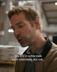 Ook koeien moeten eraan geloven: supplementen slikken. Koeien krijgen  kobalt gevoerd om genoeg vitamine B12 aan te maken. Maar waar halen boeren  die kobalt precies vandaan? 🐄 👀