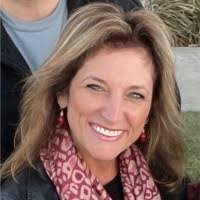 Gretchen Sanders's Instagram, Twitter & Facebook