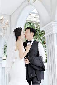 Nghệ sĩ phương dung và diễn viên nguyễn hoàng phúc. Diá»…n Vien Hoang Phuc Hon Vá»£ Trong áº£nh CÆ°á»›i