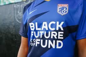 Yellow goalie jersey 20/21 prix : Ol Reign Unveil New Kits Featuring Black Future Co Op Fund On Front Sounder At Heart