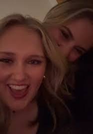 Molly Foreman's Instagram, Twitter & Facebook