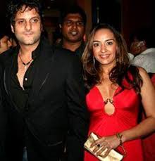 Pin By Sushant Shukla On Fardeen Khan In 2020 Fardeen Khan Bollywood Actors Bollywood Wedding