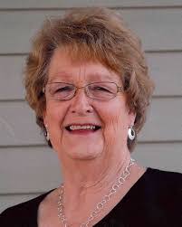 Tessa Bennett's Instagram, Twitter & Facebook