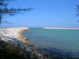 Ia bukan sahaja menjadi tumpuan bagi penduduk tempatan malah menjadi kemestian bagi pelancong asing untuk menikmati. Tempat Menarik