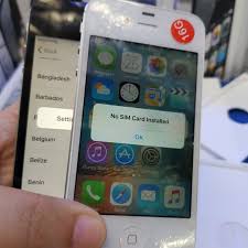 Apple iphone 4s 16gb white factory unlocked gsm oem never locked brand new sealed boxed. Iphone 4s 16gb Factory Unlock Or Openline Black And White Mobile Phones Gadgets Mobile Phones Iphone Others On Carousell