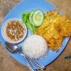 Kemudian ambil ayam goreng tu diketuk dan cincang seperti dalam gambar, curahkan sos di atas macam dalam gambar tu. Https Encrypted Tbn0 Gstatic Com Images Q Tbn And9gcq8 Apvmj Lesauqoeadeosxbujagzaqdl7enuxjz4 Usqp Cau