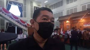 Check 'wakil rakyat' translations into english. Yvlt2xkc1k488m