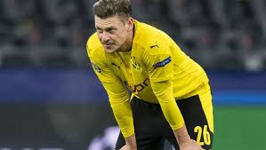Lukasz piszczek blickt auf eine lange und erfolgreiche karriere beim bvb zurück. Liga Mistrzow Lukasz Piszczek Oceniony Po Meczu Borussia Dortmund Lazio Rzym Sport Tvp Pl