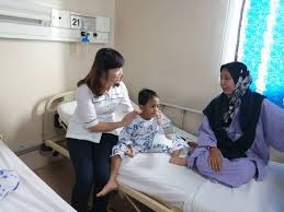Check spelling or type a new query. Kpm Yb Puan Teo Ziarah Mangsa Terhidu Sisa Kimia Di Hospital Sultan Ismail Johor