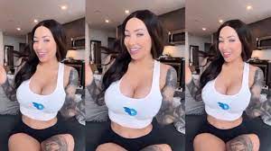 HORNY TIKTOK SLUT AFTERDARKWILLOW SHOWS OFF HER HUGE TITS AND TIGHT PUSSY  DURING LIVE - Pornhub.com