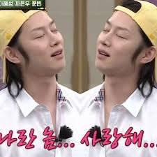 Phì cười với hành động lầy lội của cây hài Kim Heechul