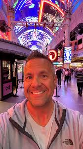 Couple of songs tonight 1st night Who's out ? Looking forward to the Sun  tomorrow then out out !!!