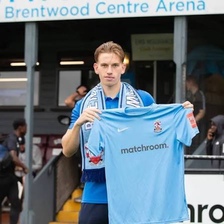 ✍️ Brentwood Town are delighted to announce the signing of Max Hudson from Dulwich Hamlet. Welcome to the #Blues, Max! #OneBrentwoodTown 🩵🧡