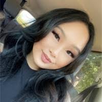 Melissa Vang's Instagram, Twitter & Facebook