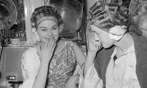 Gently massage the mixture into wet hair and then allow it to soak in for about 20 minutes. From Castor Oil To Fermented Rice Water Latinas Are Sharing Their Hair Growth Secrets