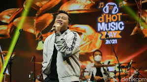 Makna dan arti lagu satru denny caknan. Lirik Lagu Satru Denny Caknan Feat Happy Asmara