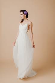 Früher konnten sich nur adelige und vermögende leute ein weißes brautkleid leisten. Kisui Berlin Brautmode Made In Germany Jolie Bruchsal