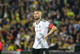 Bilgilere göre, mehmet topal beşiktaş'a transfer olacak, burak yılmaz ise fenerbahçe'nin yolunu tutacak. Burak Yilmaz Devrenin Son Macinda Yok Ntvspor Net