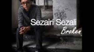 Mencarimu tiada lagi em berkubur di alam mimpi c g/b am apakah aku yang terlupa c b antara lena dan terjaga. Chords For Sezairi Sezali Broken Lyrics