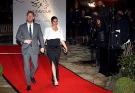 The duchess of sussex, 37, regularly defies royal protocol by wearing dark nail polish, eschewing hosiery, styling her hair in a messy bun and choosing outfits from. Prince Harry And Meghan Markle Walk The Red Carpet At Endeavour Fund Awards Gala Gma