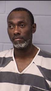 Hombre tratando robar Home Depot también acusado de violar orden de  permanecer en casa