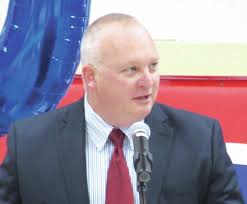 Tri-Village awards diplomas to the Class of ′17