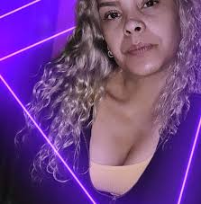 Ada Wong ❤️ Art/Cr: @rustinsummer