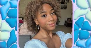 How I'm Embracing My 4C Hair After Struggling With It For Years